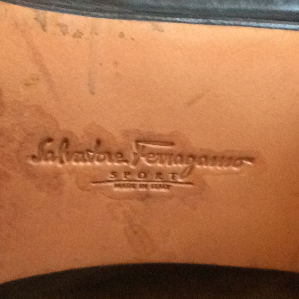 Salvatore Ferragamo Classic Loafers - Picture 6 of 8